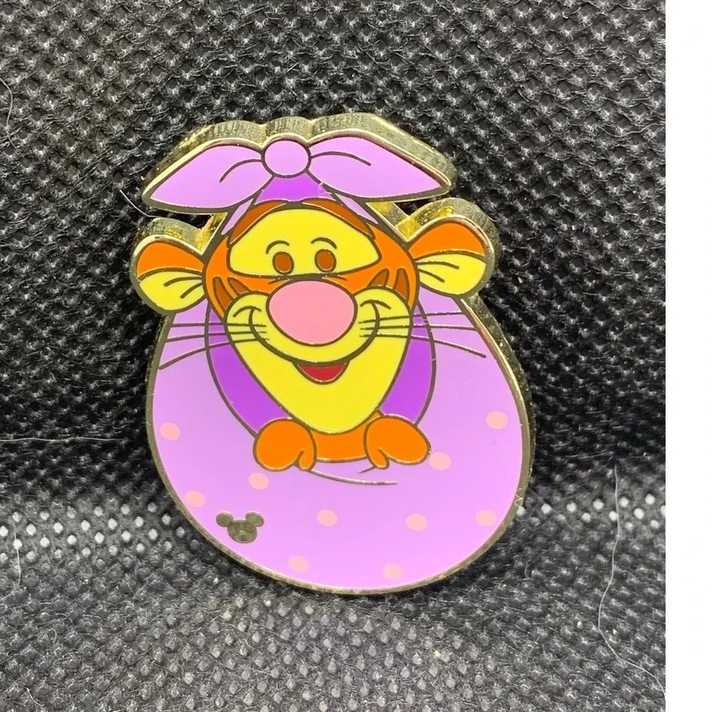 2018 Hong Kong Disneyland Tigger Disney pin Winnie the Pooh AUTHENTIC